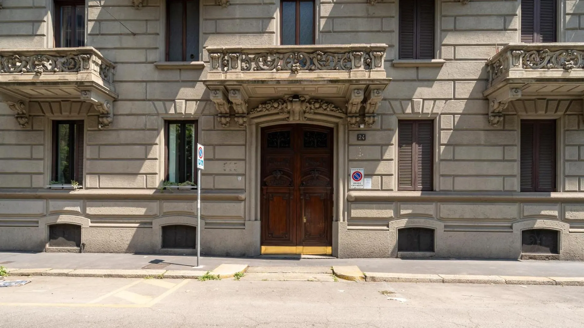 Luxury Apartment In Central Station - Pergolesi 24 Milan 0*,