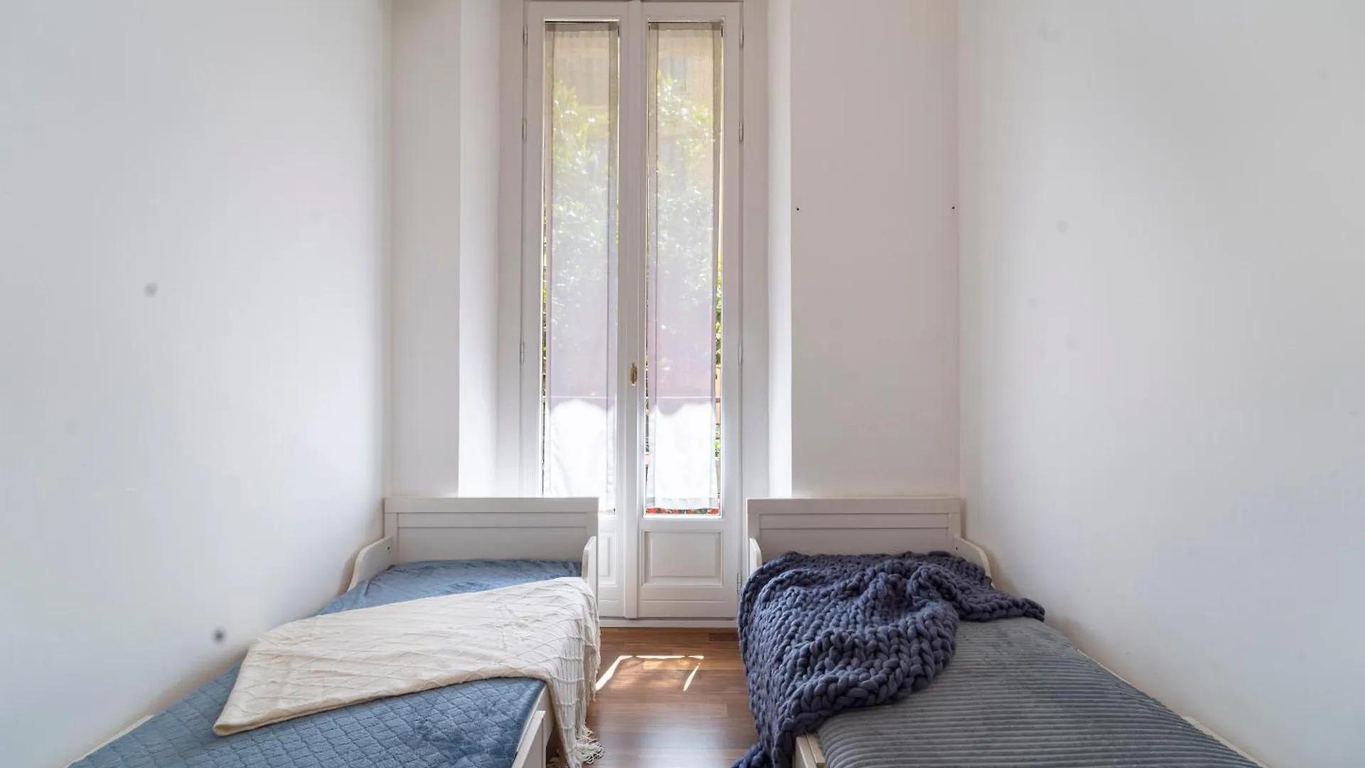 Luxury Apartment In Central Station - Pergolesi 24 Milan