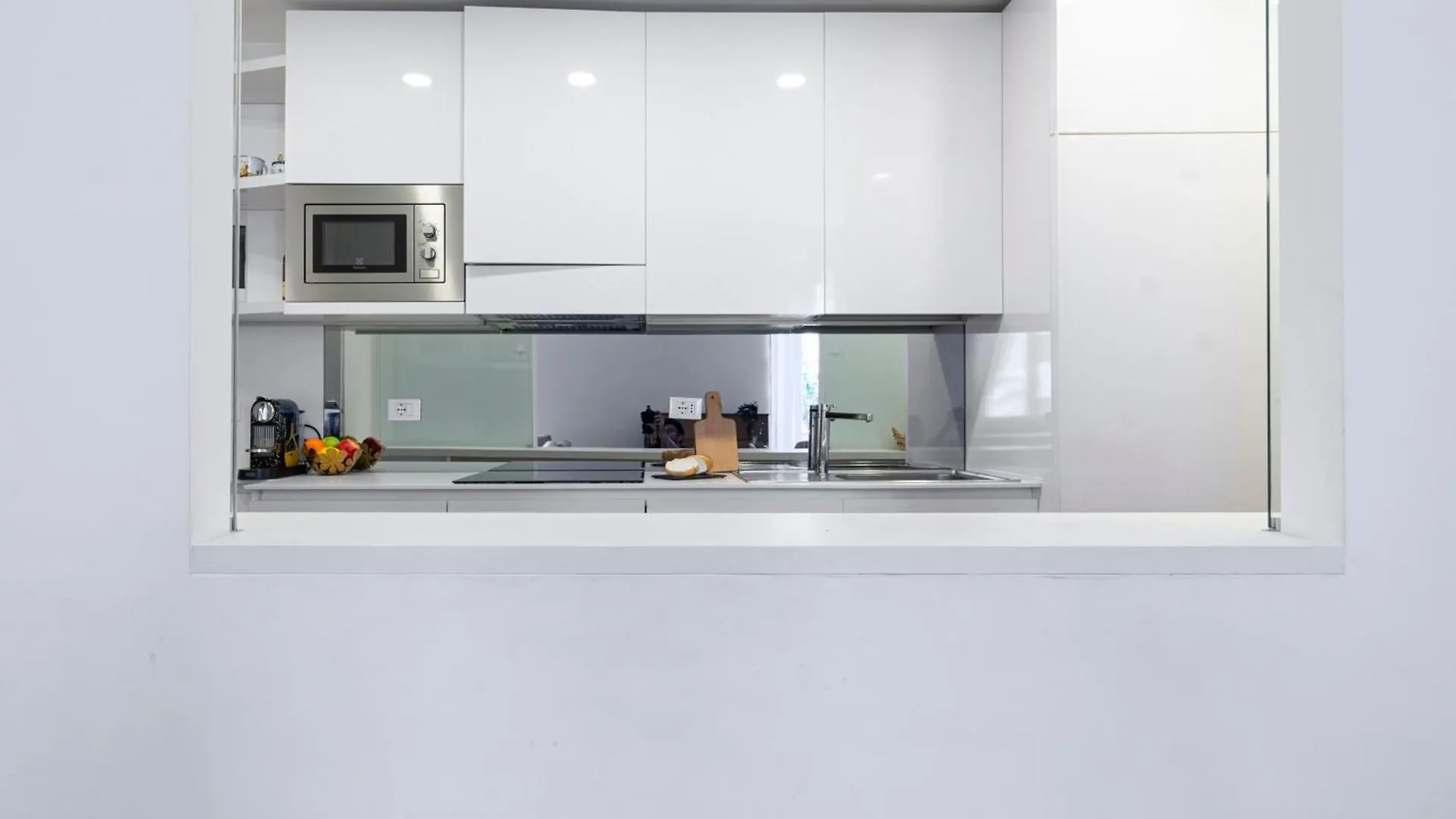 Luxury Apartment In Central Station - Pergolesi 24 Milan Italy