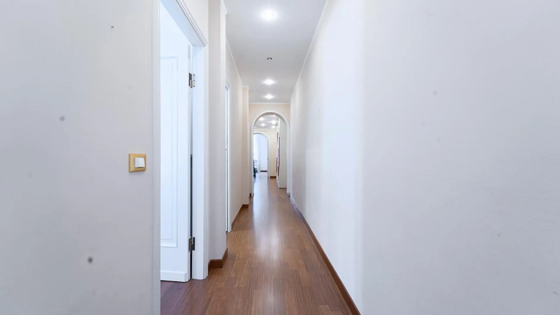 Luxury Apartment In Central Station - Pergolesi 24 Milão